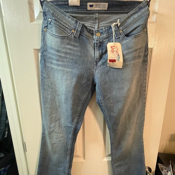 NWT Levi’s Bold Curve Skinny Boot size 15M/32 - Picture 2 of 8